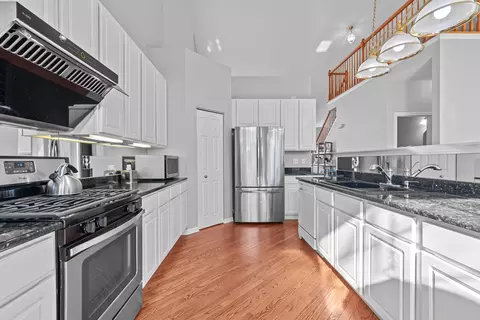 Kitchen - 4319 Exeter Ln, Northbrook, IL 60062 photo 1 of 3