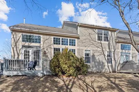 Exterior - 4319 Exeter Ln, Northbrook, IL 60062 photo 3 of 3
