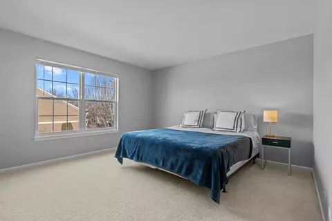 Bedroom - 4319 Exeter Ln, Northbrook, IL 60062 photo 2 of 3