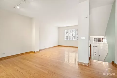 Living - 74 Cherbourg Ct, Wheeling, IL 60090 photo 1 of 7