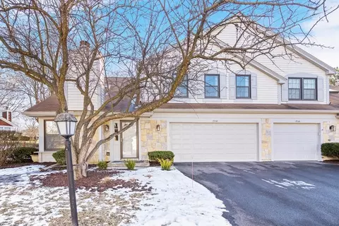 1932 Ardmore Ln, Wheaton, IL 60189