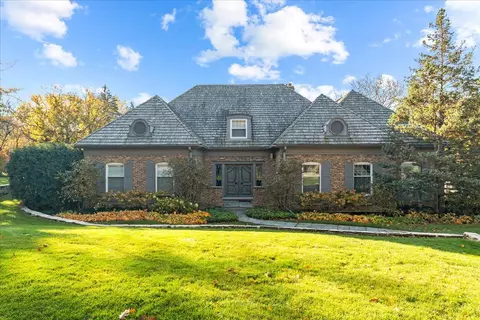 1431 Ridge Rd, Northbrook, IL 60062