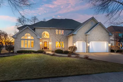 2235 Sable Oaks Dr, Naperville, IL 60564