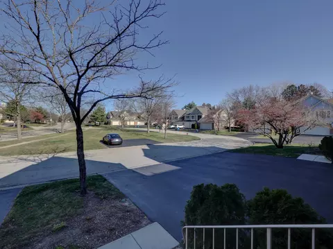 1729 Fairfax Cir E #3, Bartlett, IL 60103 photo 4