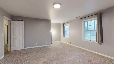 Bedroom - 1604 Devonshire Dr, Champaign, IL 61821 photo 4 of 9