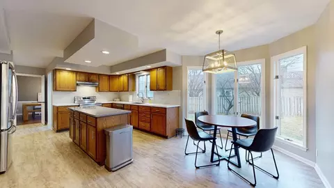 Kitchen - 1604 Devonshire Dr, Champaign, IL 61821 photo 5 of 5