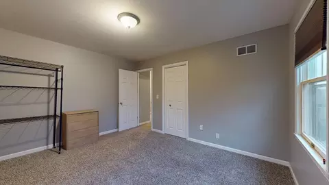 Bedroom - 1604 Devonshire Dr, Champaign, IL 61821 photo 7 of 9