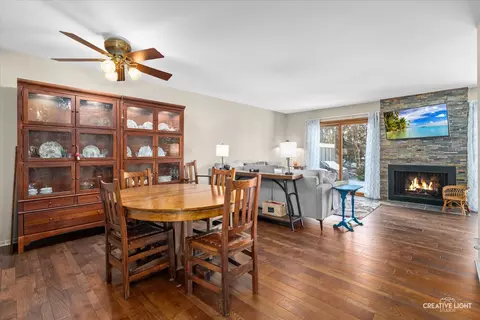 Dining - 26 E Windsor Ct, Sugar Grove, IL 60554 photo 2 of 2