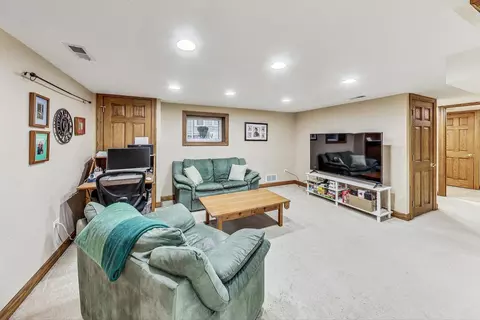 725 Forest Ave, River Forest, IL 60305 photo 29