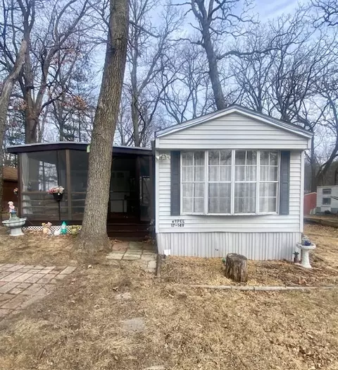 17149 Woodhaven, Sublette, IL 61367