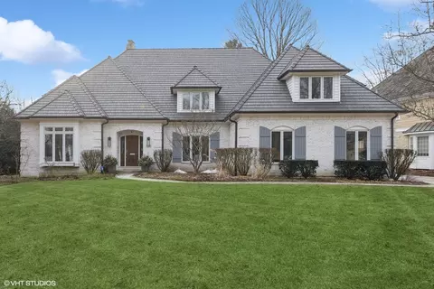 337 Ridge Ave, Clarendon Hills, IL 60514