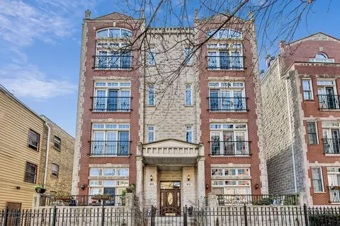 911 W Altgeld St #4E, Chicago, IL 60614