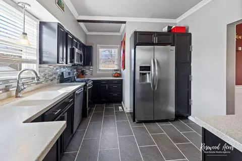 995 S Myrtle Ave, Kankakee, IL 60901 photo 6