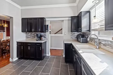 995 S Myrtle Ave, Kankakee, IL 60901 photo 8