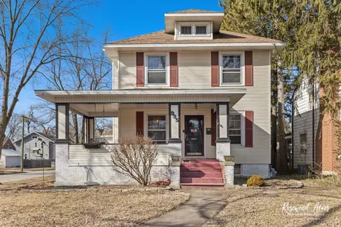 995 S Myrtle Ave, Kankakee, IL 60901