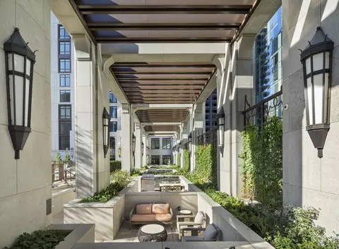 Exterior - 451 E Grand Ave #4703, Chicago, IL 60611 photo 2 of 4