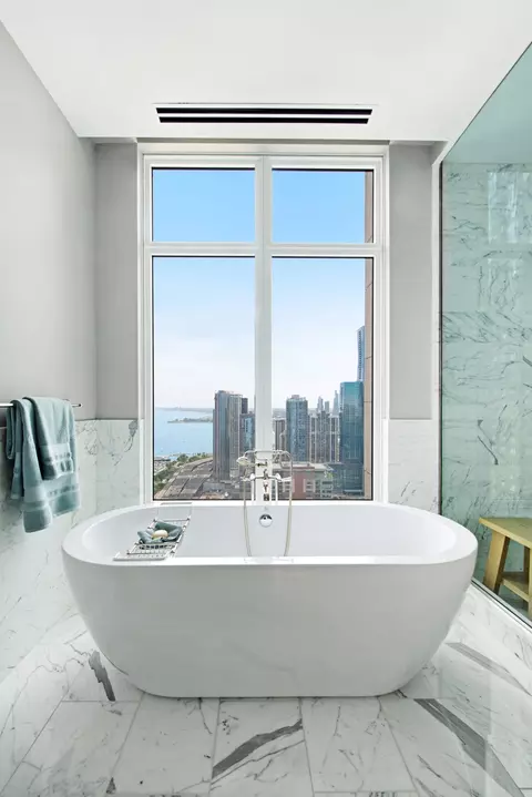 Bath - 451 E Grand Ave #4703, Chicago, IL 60611 photo 2 of 6