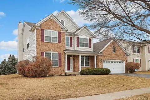 388 Toccoa Ln, Volo, IL 60073