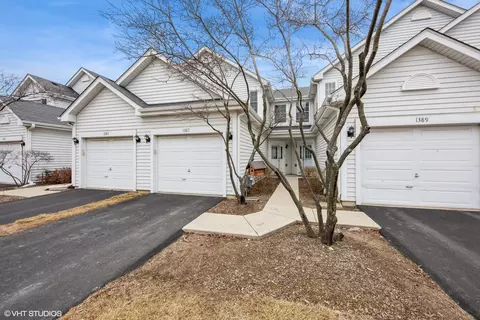 1387 S Candlestick Way, Waukegan, IL 60085