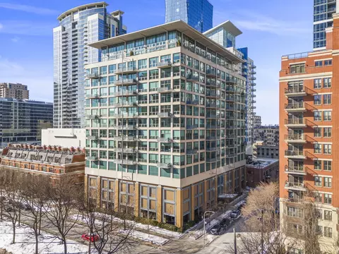 125 E 13th St #702, Chicago, IL 60605