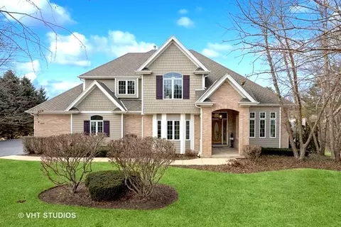 3603 Beresford Dr, Woodstock, IL 60098