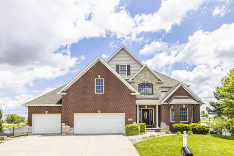 2329 Clifton Ct, Normal, IL 61761