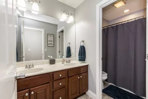 Bath - 2329 Clifton Ct, Normal, IL 61761 photo 6 of 7