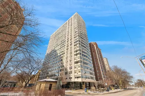 3900 N Lake Shore Dr #11J, Chicago, IL 60613