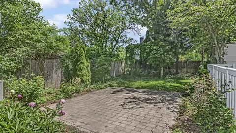 Exterior - 886 Willow Rd, Winnetka, IL 60093 photo 4 of 4