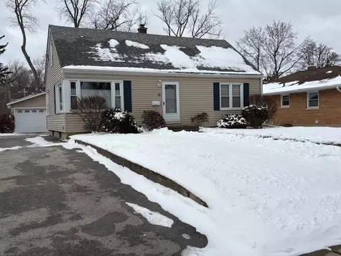 126 S Chase Ave, Lombard, IL 60148