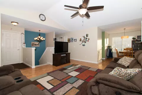 1412 River Lndg, Normal, IL 61761 photo 7