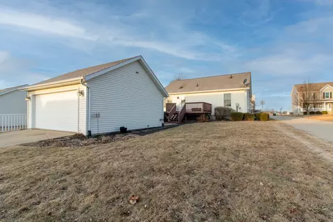 1412 River Lndg, Normal, IL 61761 photo 35