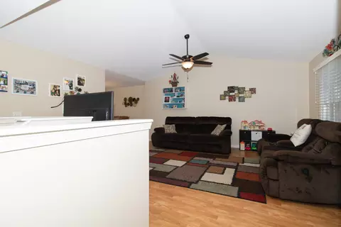 1412 River Lndg, Normal, IL 61761 photo 3