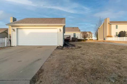 1412 River Lndg, Normal, IL 61761 photo 36