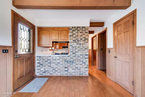 Entry Way - 850 Happ Rd, Northfield, IL 60093 photo 1 of 3