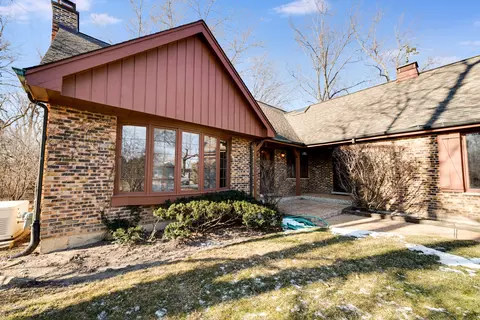 Exterior - 850 Happ Rd, Northfield, IL 60093 photo 2 of 4