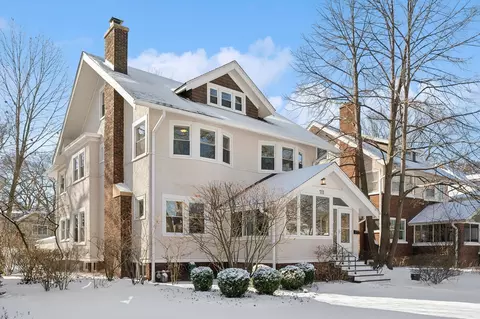711 Linden Ave, Wilmette, IL 60091