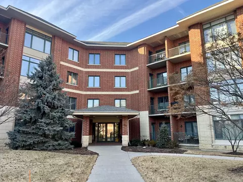 845 E 22nd St #216, Lombard, IL 60148