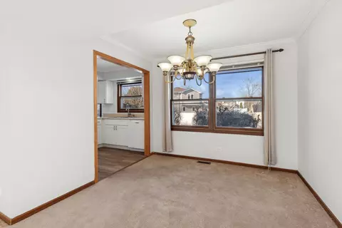 Other - 1074 Shady Tree Ln, Wheeling, IL 60090 photo 2 of 5