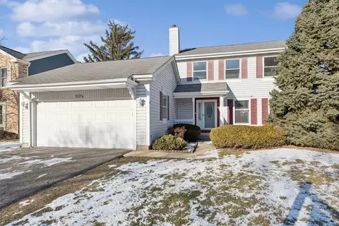 1074 Shady Tree Ln, Wheeling, IL 60090