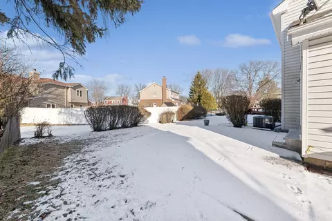 Exterior - 1074 Shady Tree Ln, Wheeling, IL 60090 photo 4 of 4