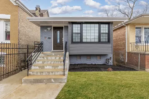 7037 S Wolcott Ave, Chicago, IL 60636