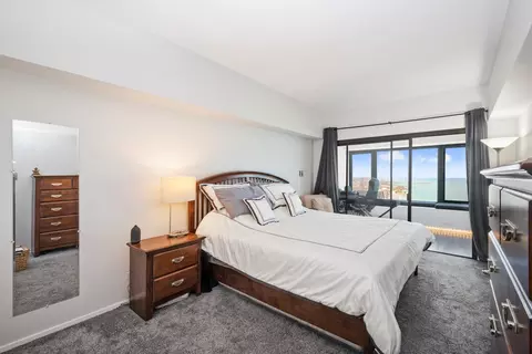 Bedroom - 175 E Delaware Pl #5303, Chicago, IL 60611 photo 1 of 1