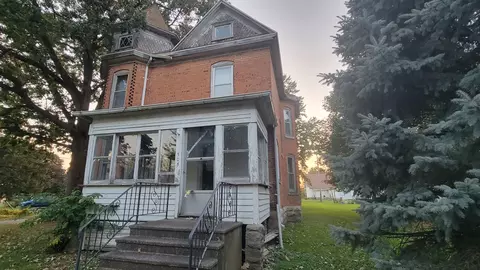 505 Paddock Ave, Ashton, IL 61006 photo 3