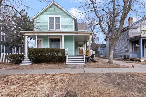 608 Oak St, Rockford, IL 61104
