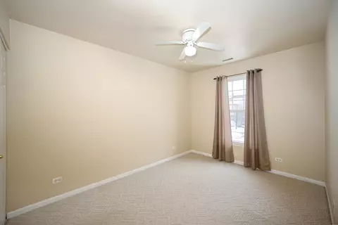 1085 Delta Dr, Elgin, IL 60123 photo 18