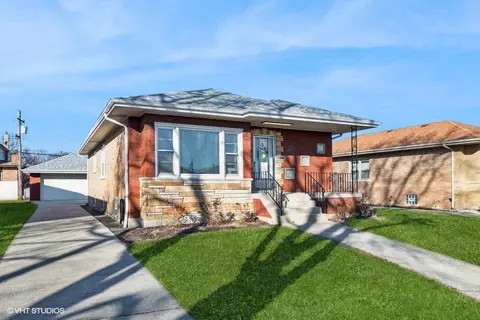 10118 S Karlov Ave, Oak Lawn, IL 60453