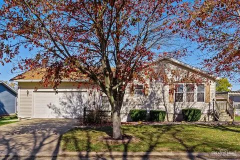 8 Filmore Ct, Granville, IL 61326