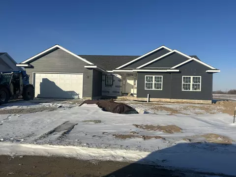 619 S Regulators St, Rochelle, IL 61068