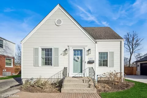 357 N Emroy Ave, Elmhurst, IL 60126